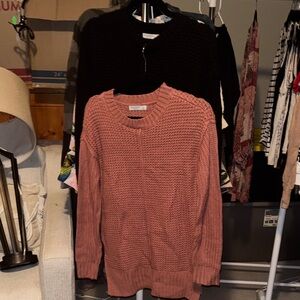 Arizona Jean Company Black and Pink Crewneck Sweater